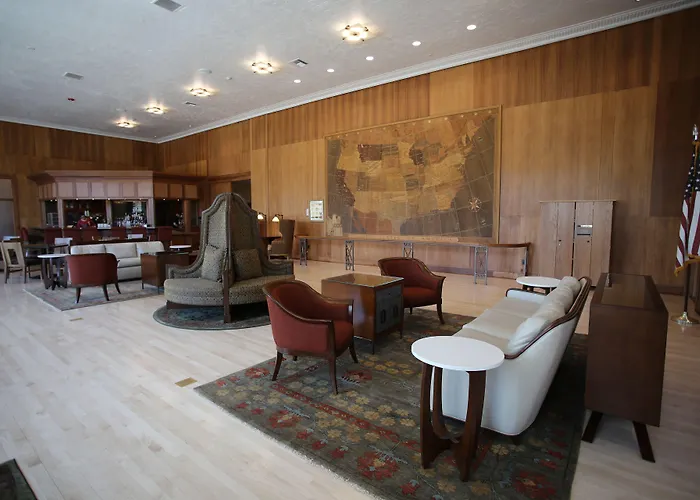 Hot Springs Hotel 3*