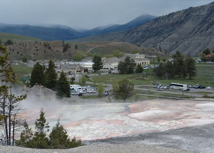 Hot Springs 3*